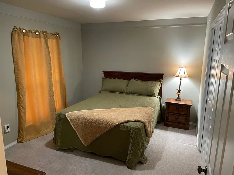 5604 Kenilworth Cir — Photo 16