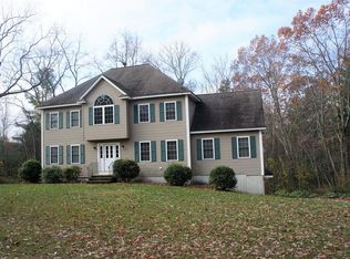 380 Richardson Rd, Dracut, MA 01826
