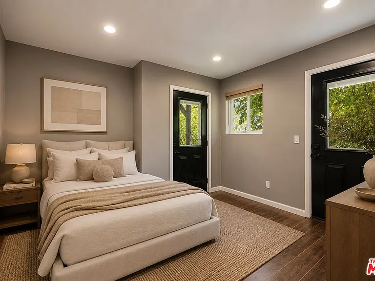 1438 Davies Dr — Photo 13