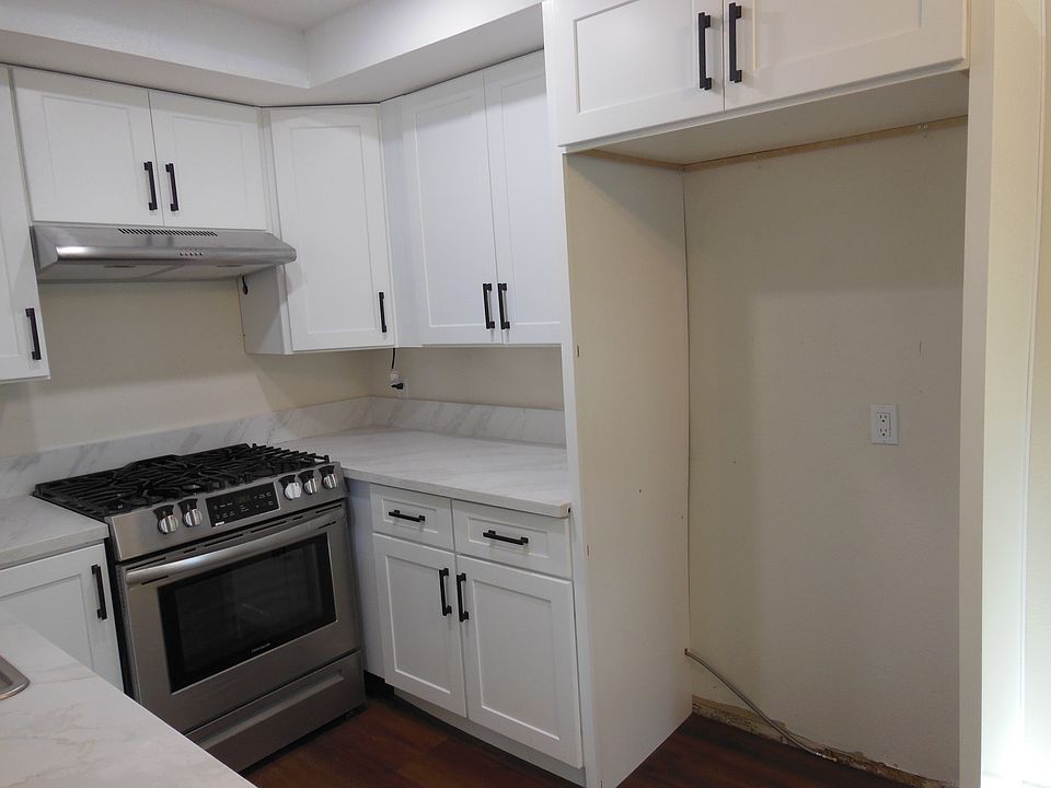 1st image of 8728 Cedros Ave APT B
