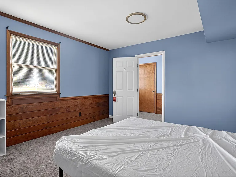 Bedroom on the second level with close access to bathroom