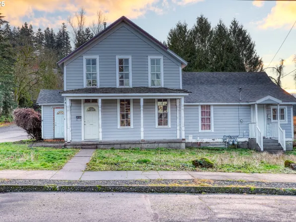 1016 6th St, Oregon City, OR 97045