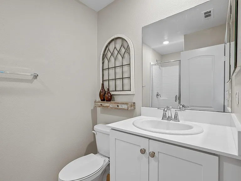 5605 Estrella Way — Photo 12