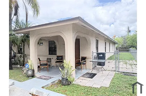 944 NW 14th St Photo 1