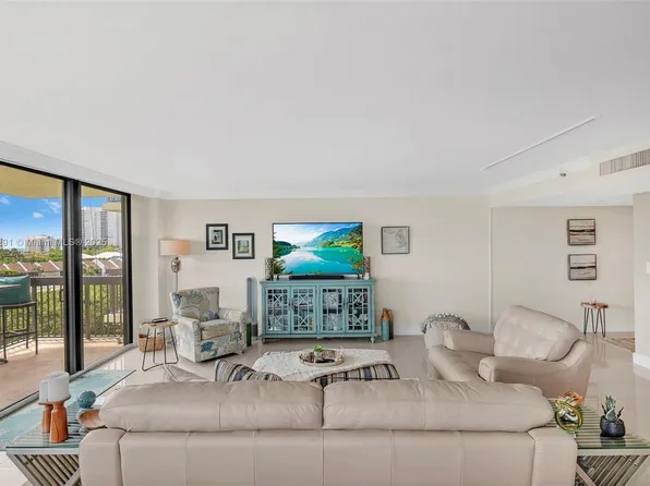 2900 NE 14th Street Cswy APT 601, Pompano Beach, FL 33062