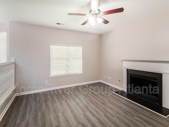 3rd image of 415 Callaway Poin