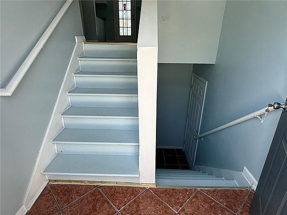 2nd image of 5683 Isleworth Way