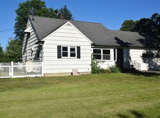 431 Upland St, Westbury, NY 11590