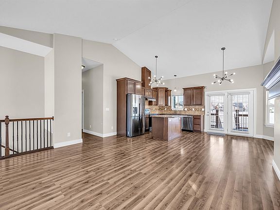 5th image of 2109 S Cranbrook St