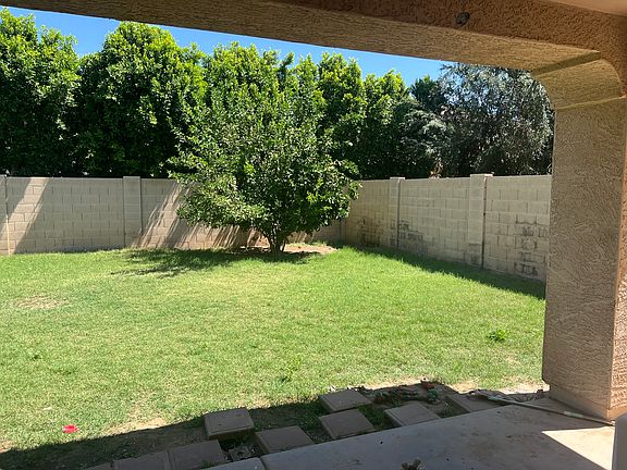 3rd image of 19634 E Canary Way