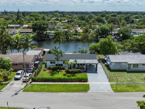 390 NW 40th St, Pompano Beach, FL 33064