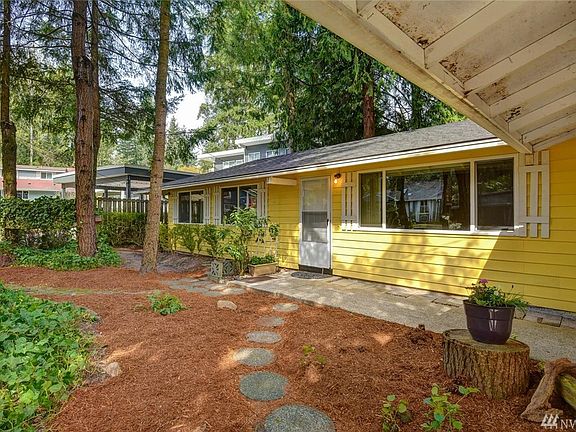 2nd image of 13786 NE 77th Pl