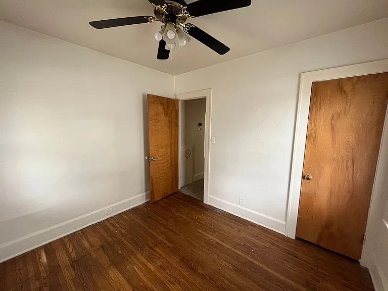 532 Clifford Ave — Photo 6