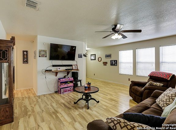 4th image of 4730 Dapple Dr