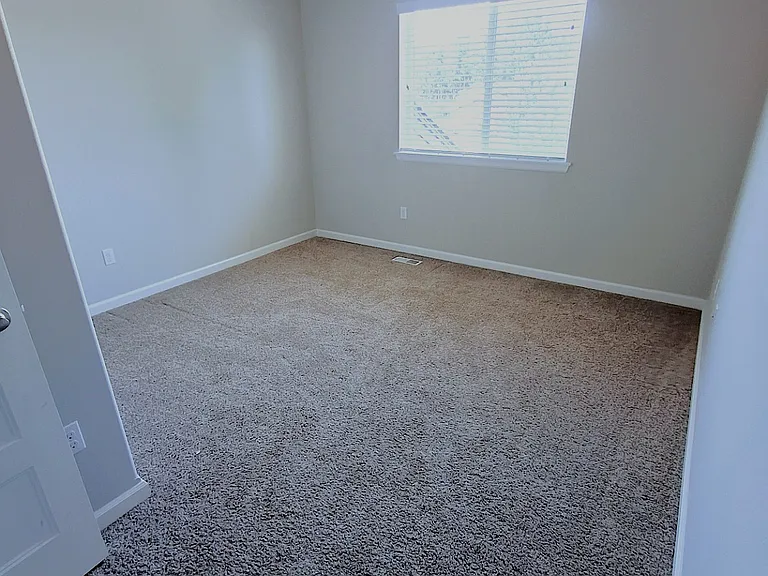 4946 Skylark St NE — Photo 21
