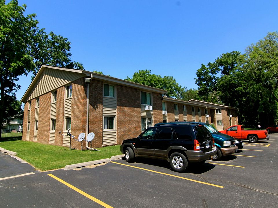 1st image of 400 Browns Ct #2B-1Ba