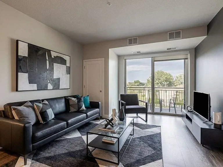 Hello Apartments — Photo 19