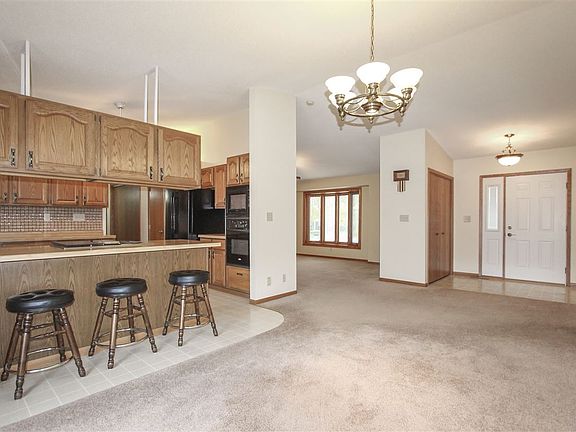 2nd image of 1901 Donald Dr
