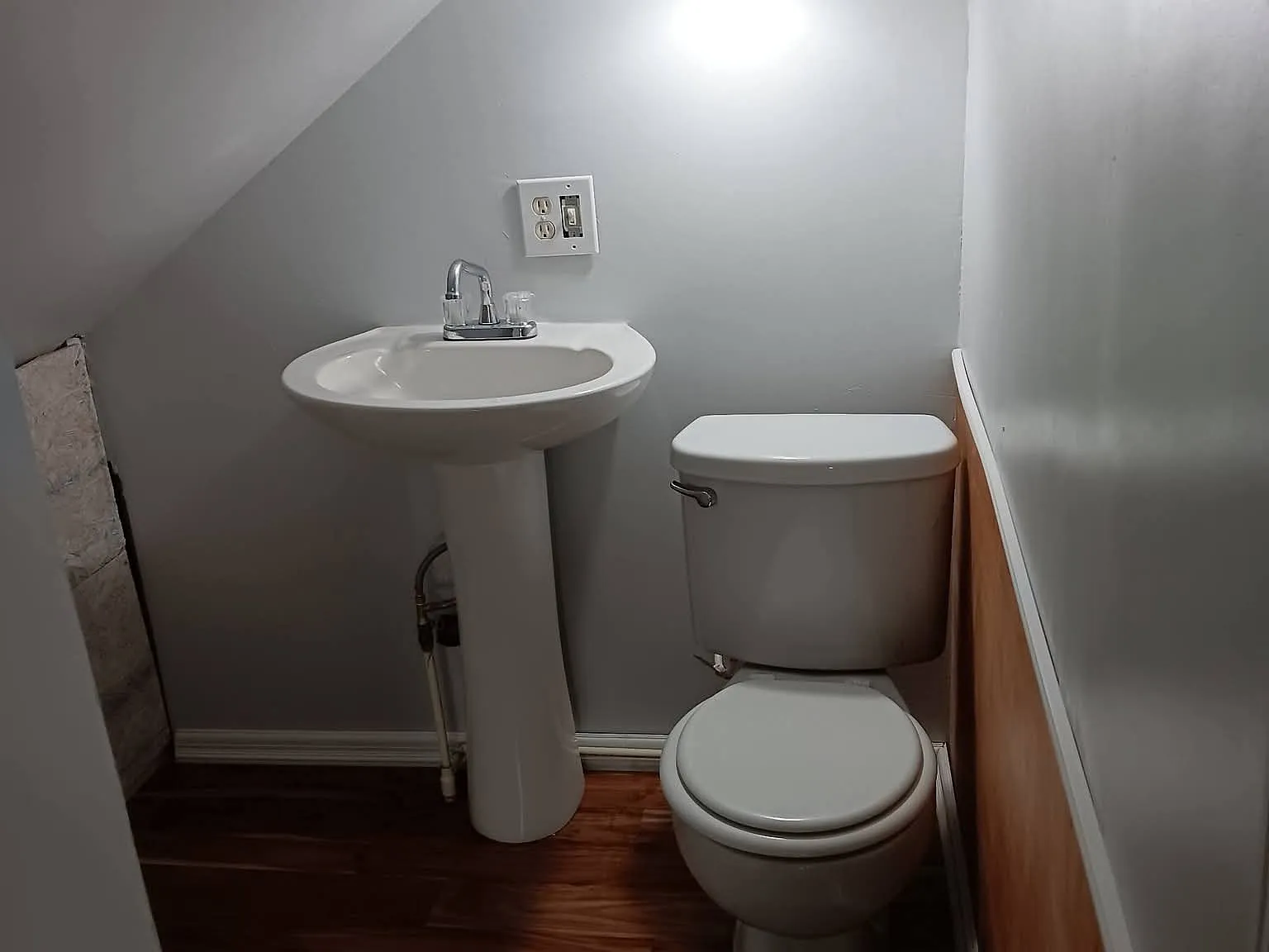 230 E Pine St — Photo 3