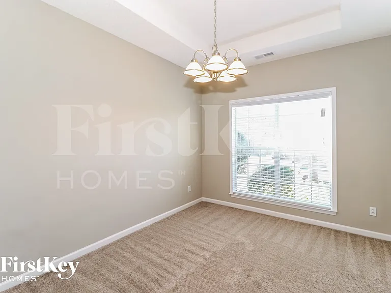 1088 Red Fern Cir W — Photo 5