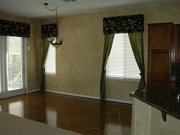 4th image of 1362 Bayberry Ct