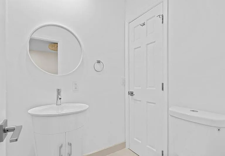 391 SE 7th Ave — Photo 34