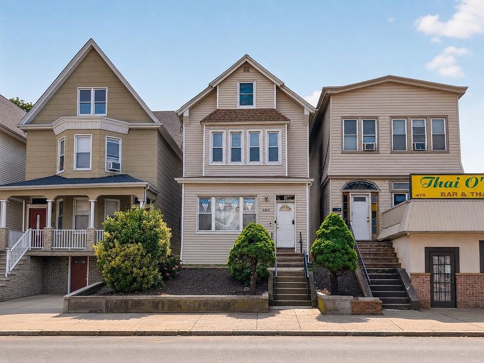 1st image of 480 Avenue E #2