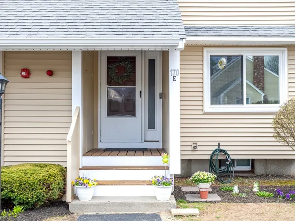 170 Ayer Rd #E, Shirley, MA 01464