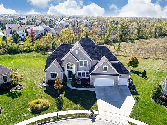 2nd image of 9845 Malibu Ct