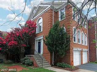 20857 Derrydale Sq, Sterling, VA 20165