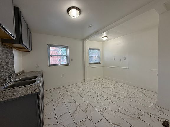 5th image of 17417 Stoepel St #1