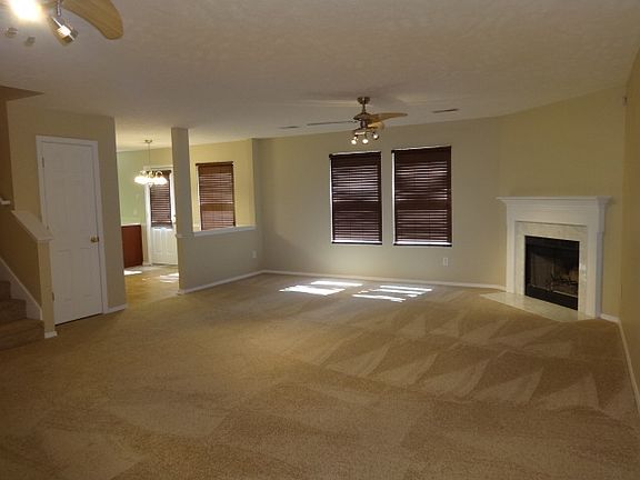 2nd image of 2856 Meadow Gln