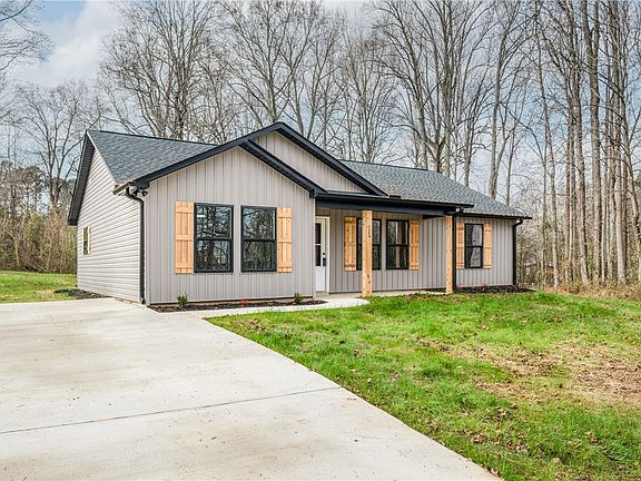 2nd image of 120 Hillcrest Dr