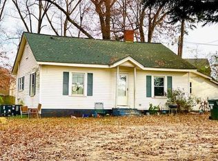 204 Robinson Clemmer Rd, Dallas, NC 28034