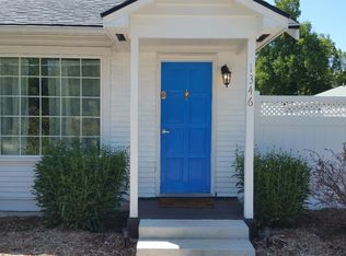 1346 S Peach St, Medford, OR 97501