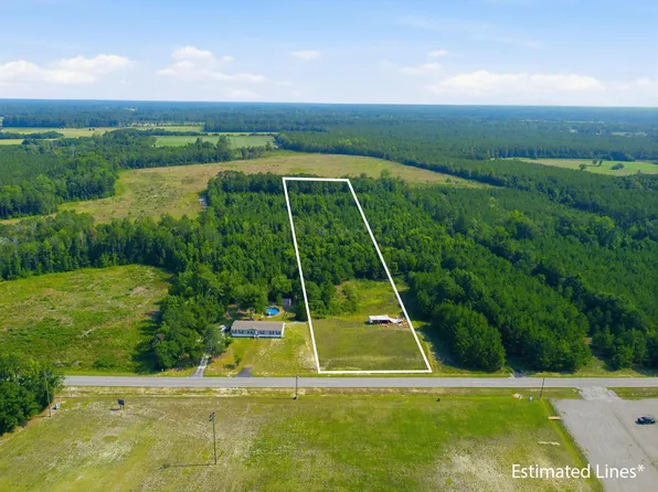 1383 Vereen Rd., Aynor, SC 29511