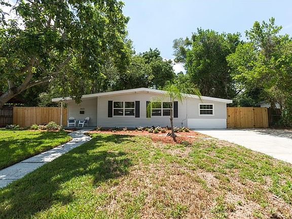 3rd image of 4439 Porpoise Dr SE
