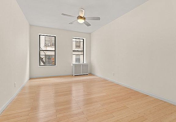 3rd image of 66 Saint Nicholas Pl #22A
