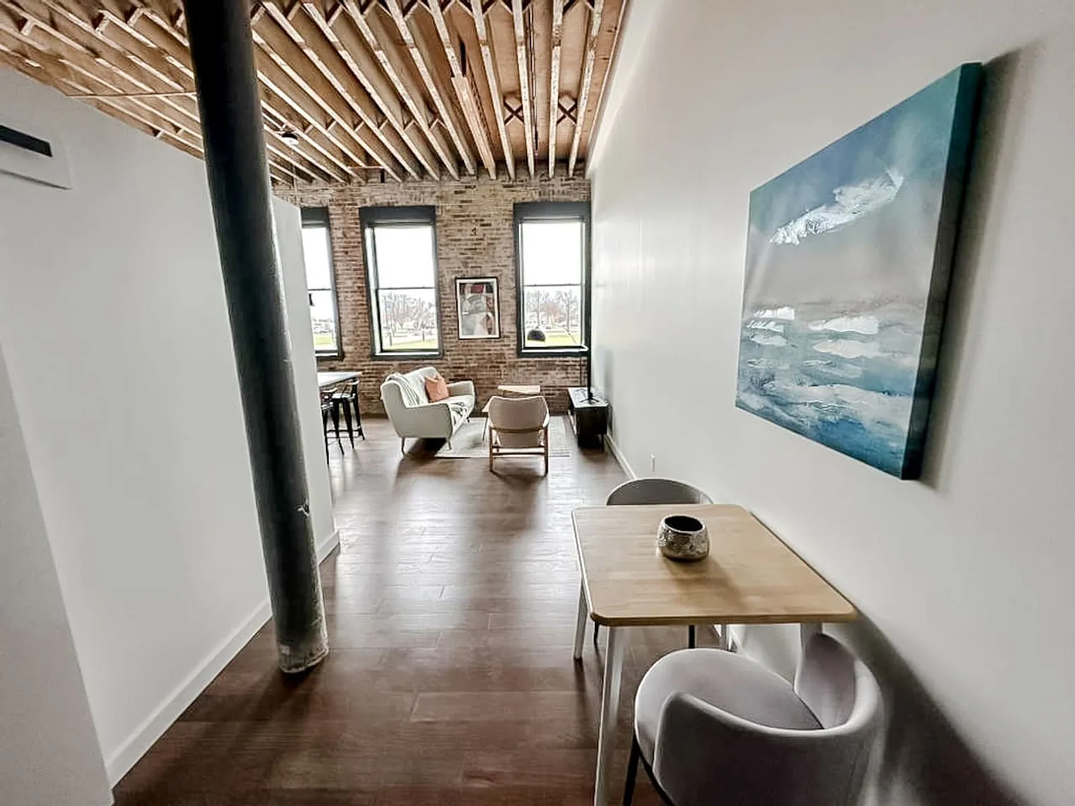 1 bed, 1.0 bath, $1,872 — Photo 3