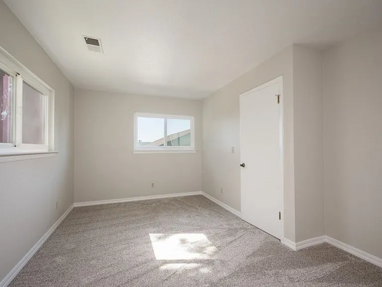1396 Brighton Ave — Photo 19