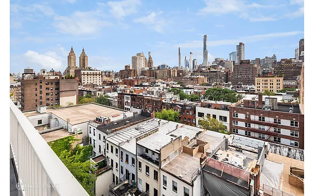 Sold by Douglas Elliman | media 10