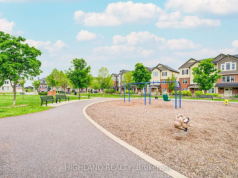 265 Ellen Davidson Dr #4 — Photo 47