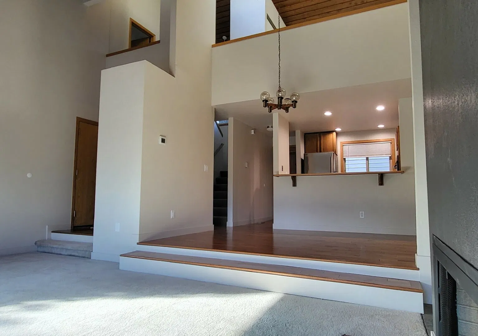 2 bed, 2.0 bath, 1600 sqft, $2,600 — Photo 3