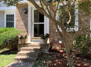 1640 Purple Sage Dr, Reston, VA 20194