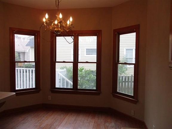 4th image of 139 Rosemont St