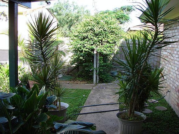 4th image of 218 Starcrest Dr