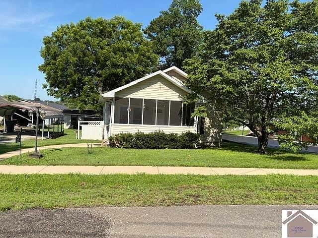 1st image of 48 Mounds St