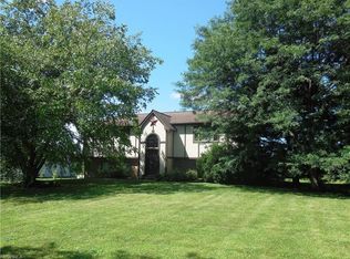 18370 Rapids Rd, Hiram, OH 44234