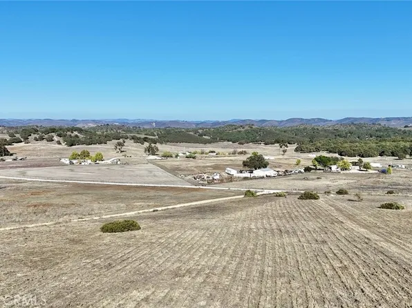 75200 Interlake Rd, Bradley, CA 93426