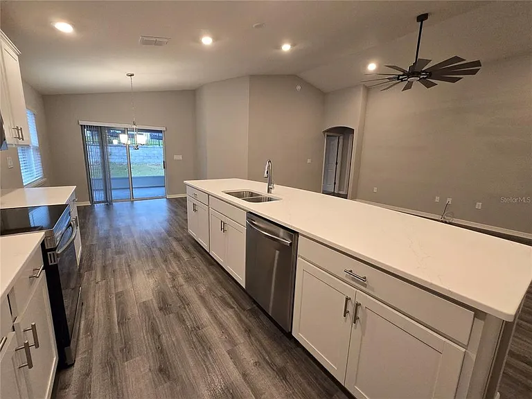 1352 Mountain Flower Ln — Photo 5